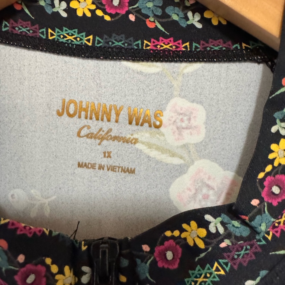 Johnny Was Black Floral Long Sleeve Top - Picture 5 of 5
